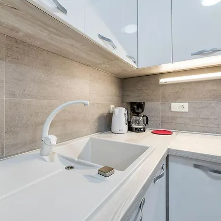Moderne Mit Meerblick, Klima, Wifi באסקה